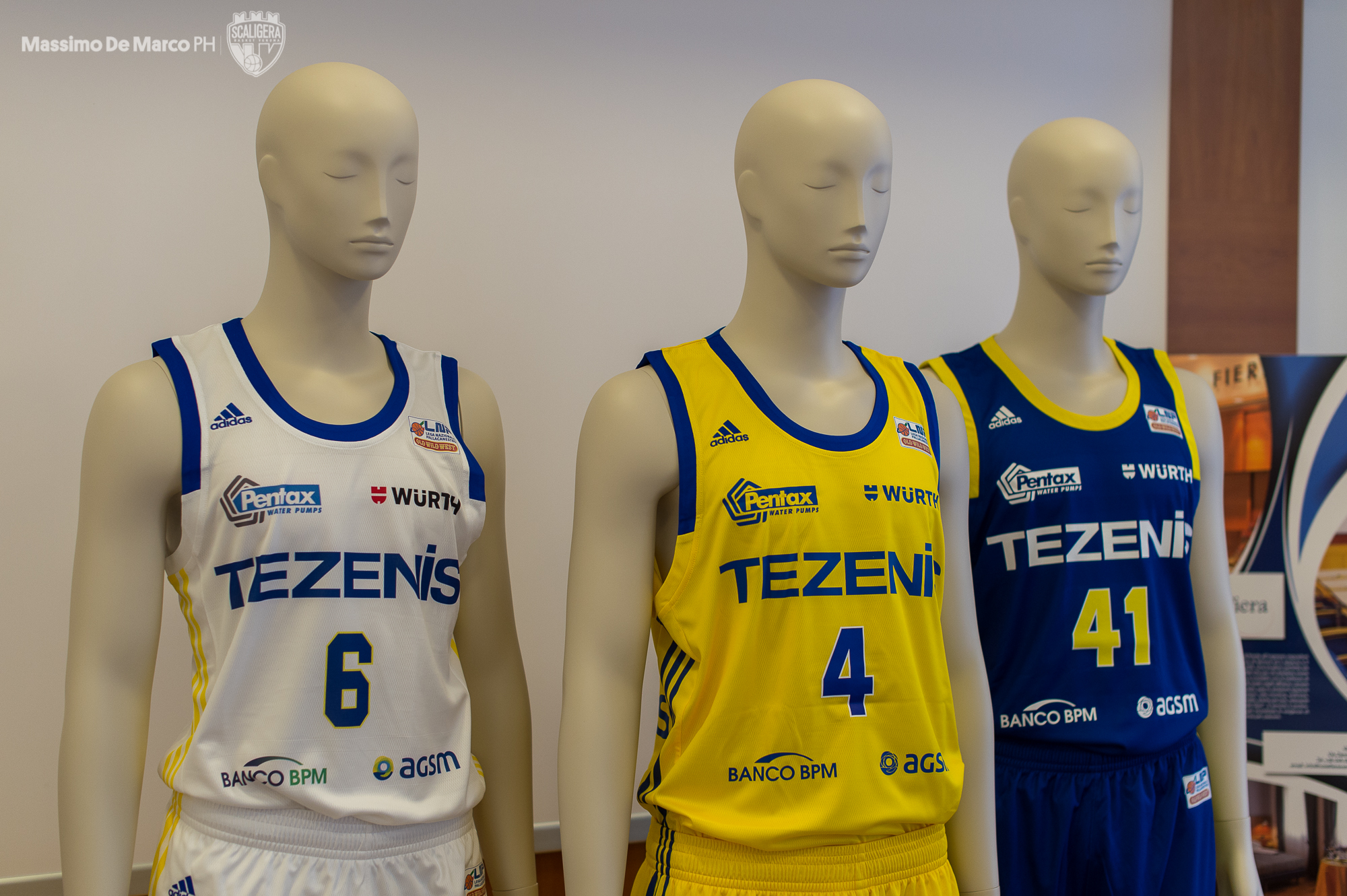 Gialla, blu, bianca. La Tezenis presenta le tre maglie per la stagione -  Tezenis Scaligera Basket